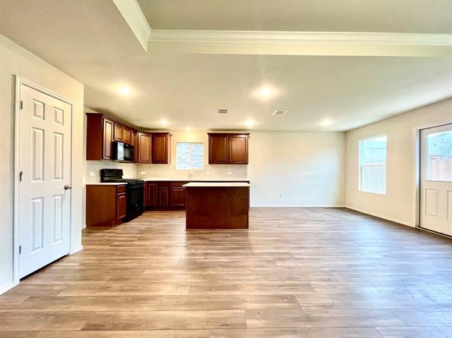 Building Photo - 904 Paso Fino Dr