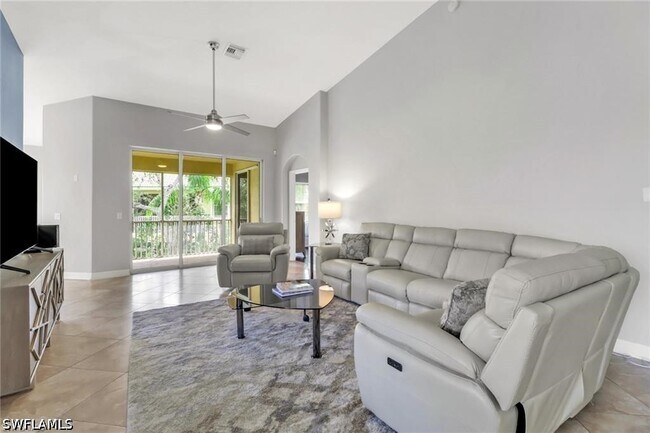 Foto del edificio - 8380 Big Acorn Cir