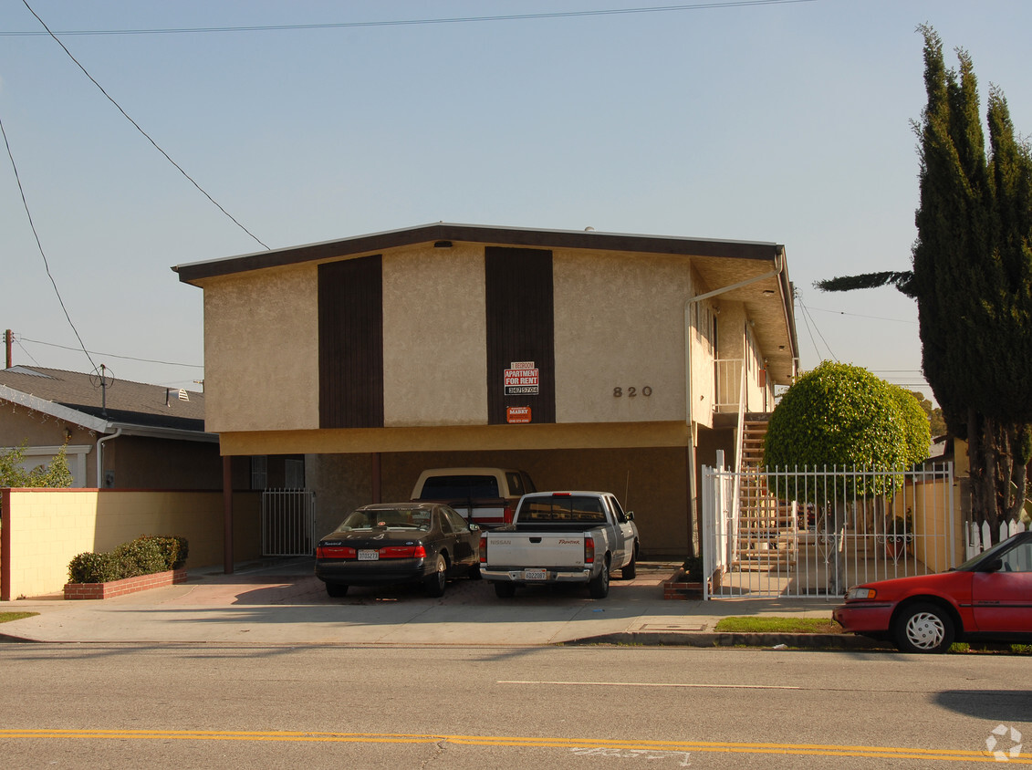 Primary Photo - 820 Broad St.