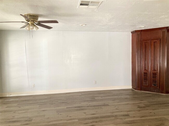 Foto del edificio - 331 Terminal St