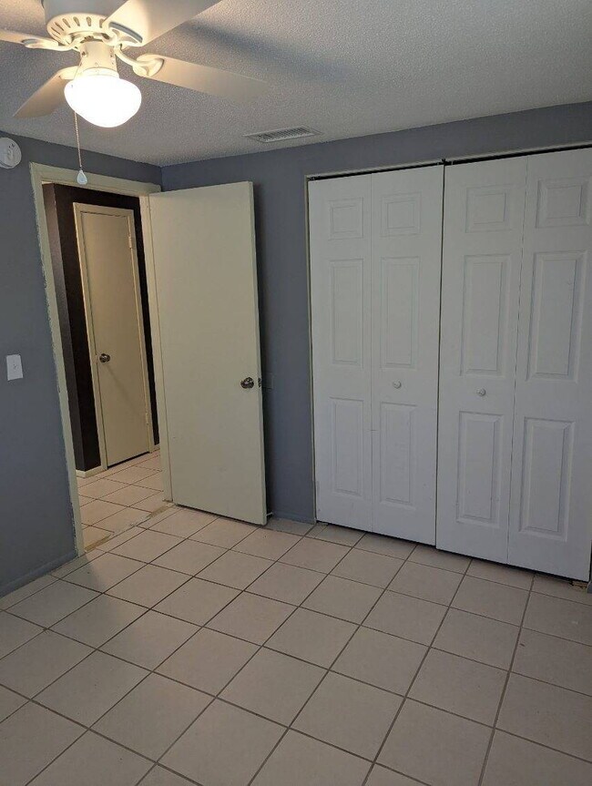 Foto del edificio - "Charming 2-Bed Home in Holiday, FL – Cozy...
