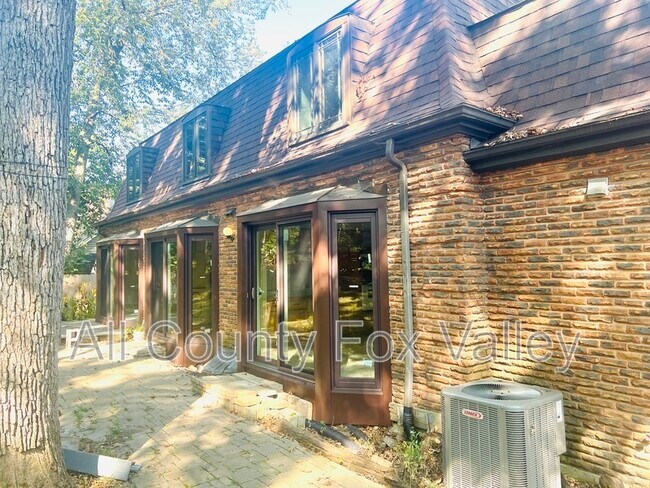 Building Photo - 1010 Oak Ridge Rd