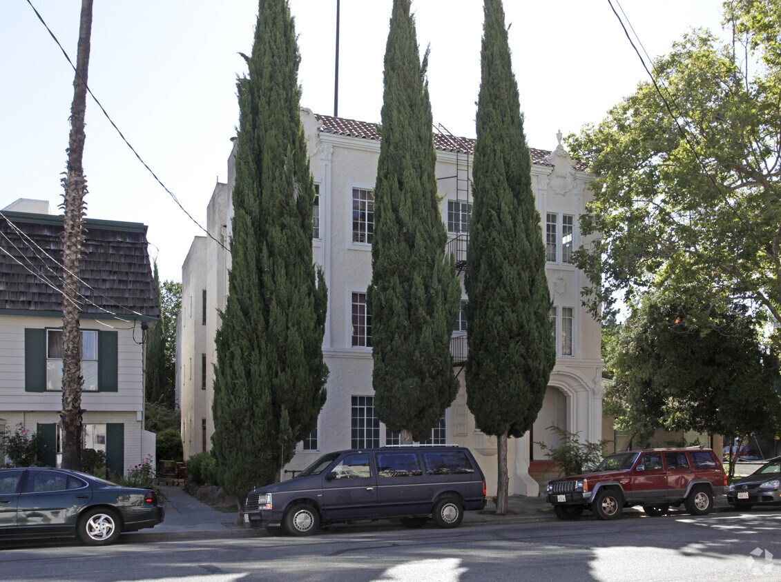 Building Photo - 222 N 3rd St