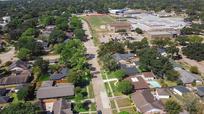 Foto del edificio - 22227 Merrymount Dr