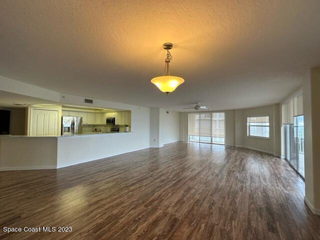 Building Photo - 8964 Puerto Del Rio Dr #301