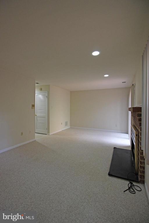 Foto del edificio - 5117 Bellemeade Ln