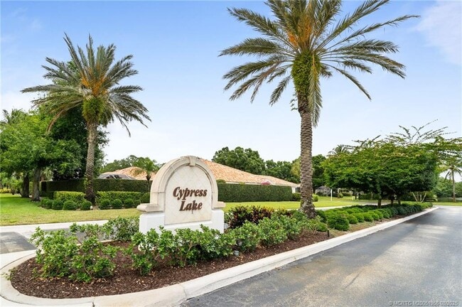 Foto del edificio - 1607 SW Shady Lake Terrace