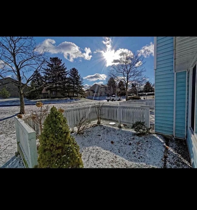 Building Photo - 1002 Rockport Ct