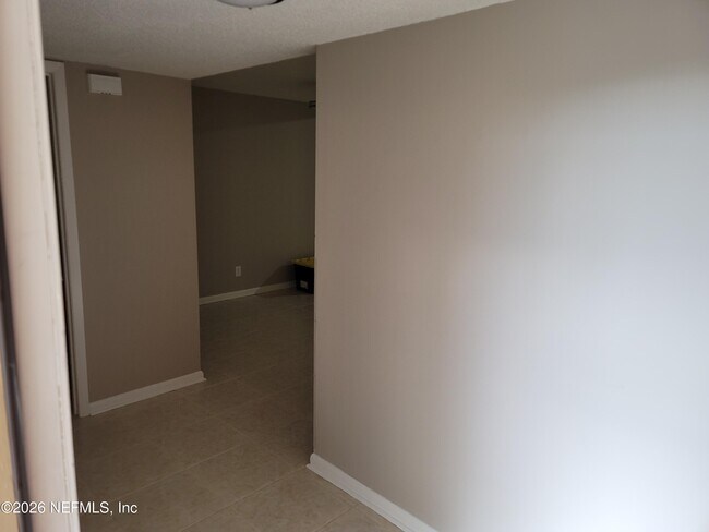 Building Photo - 5553 Greatpine Ln S