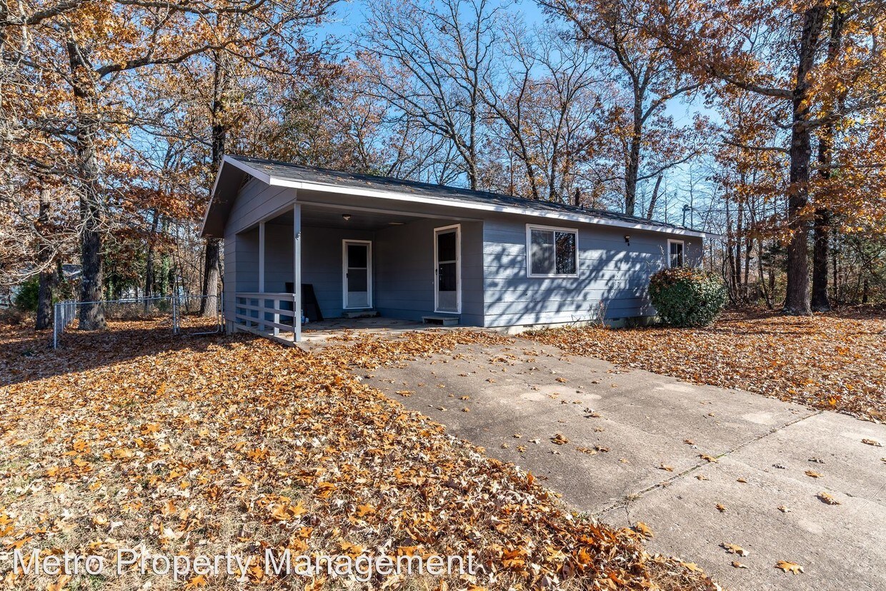 Primary Photo - 2 br, 1.5 bath House - 1 Ulverston Dr.