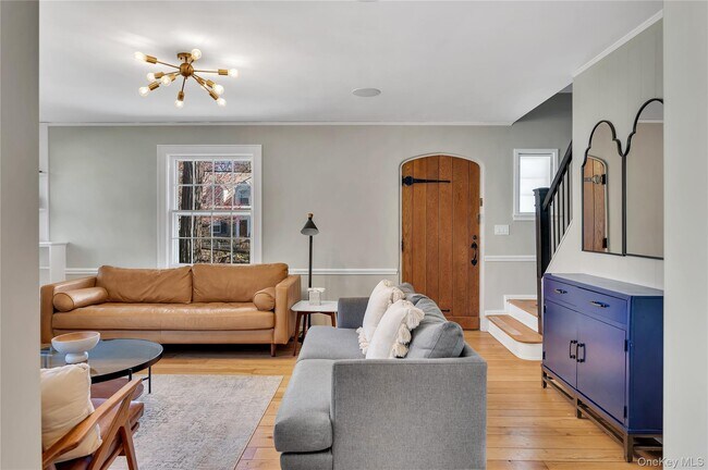 Foto del edificio - 53 Sheldrake Ave