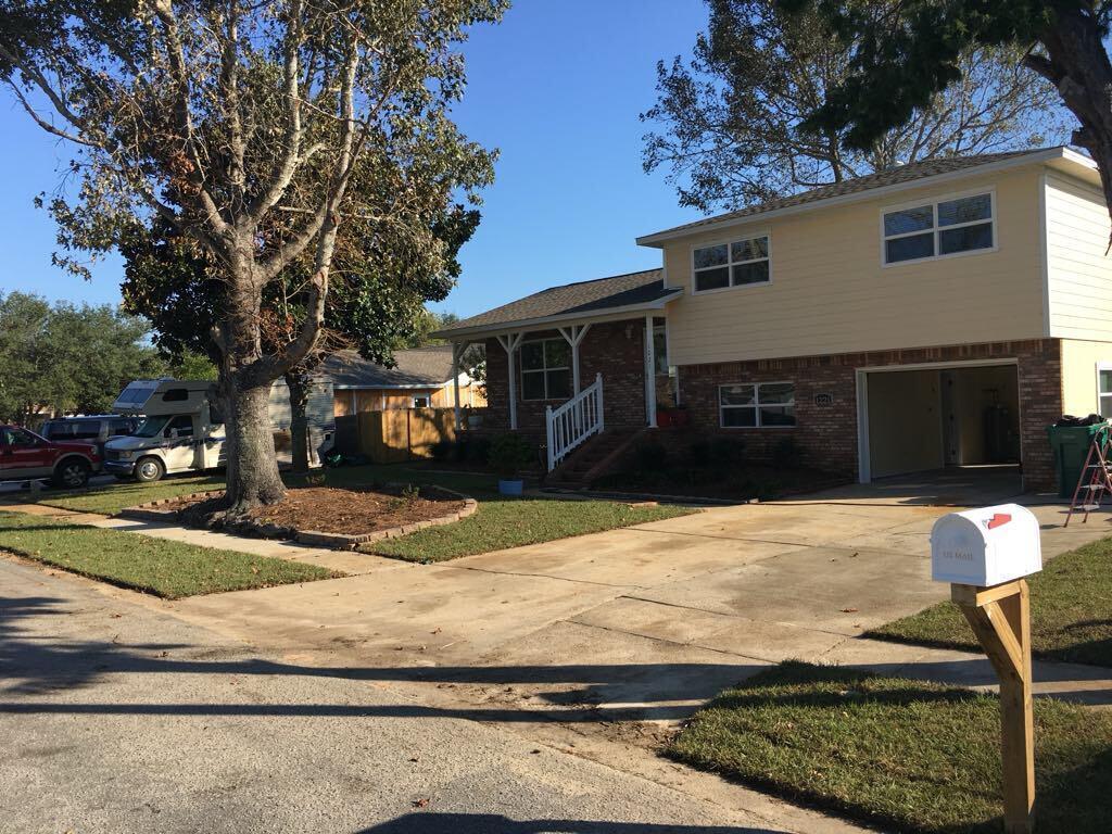 Primary Photo - 1221 Quail Ridge Dr