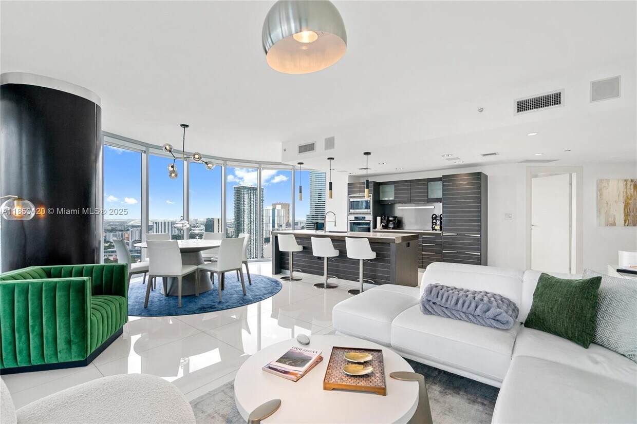 Foto principal - 200 Biscayne Blvd Way