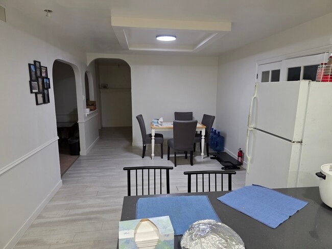 Building Photo - 3415 Camby Rd