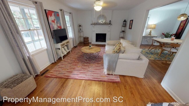 Building Photo - 3 br, 2 bath House - 10 Myrtle Ln
