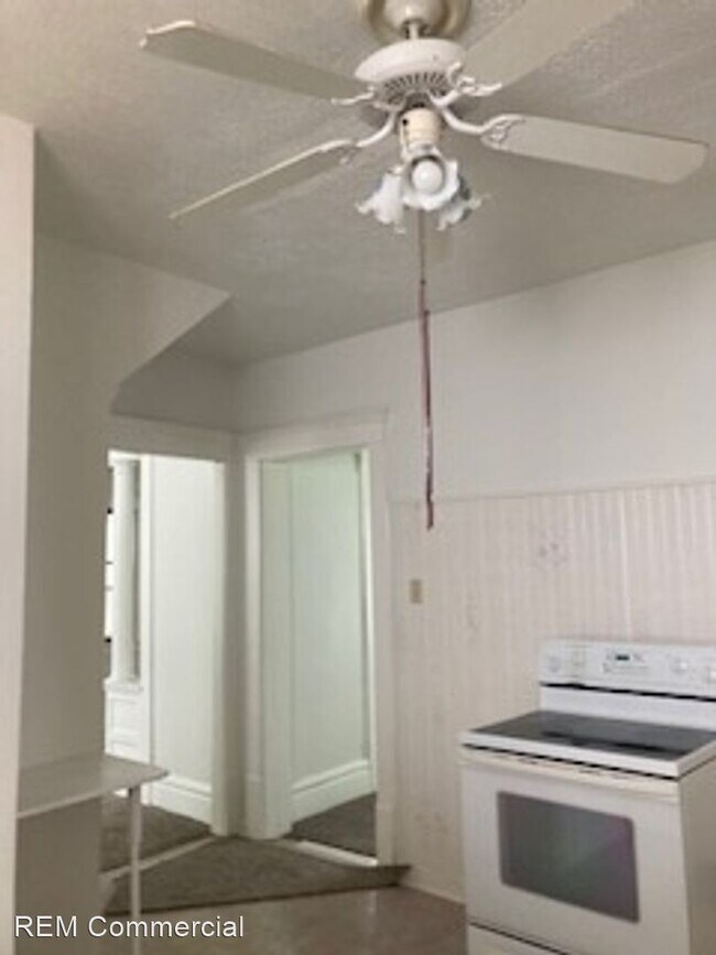 Building Photo - 4 br, 2 bath House - 94 Rhodes Ave