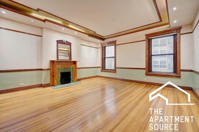 Building Photo - 3 bedroom in Chicago IL 60610