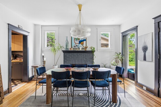 Foto del edificio - 4132 Roland Ave