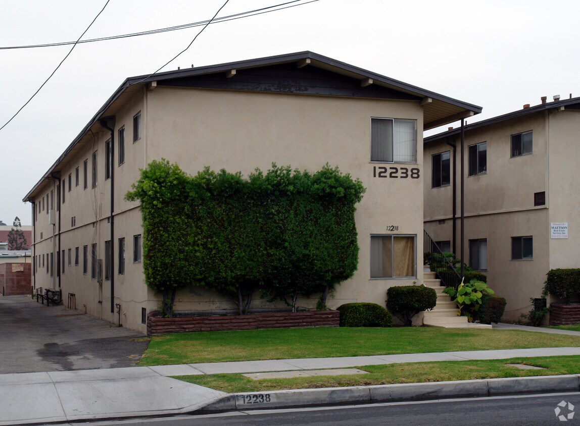 12238 Grevillea Ave, Hawthorne, CA 90250 Apartments in Hawthorne, CA