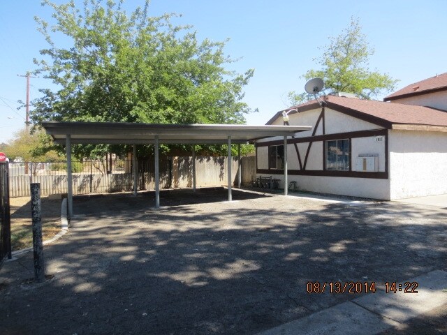 Foto del edificio - 1017 W Goshen Ave