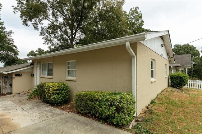 Building Photo - 560 Winton Terrace NE