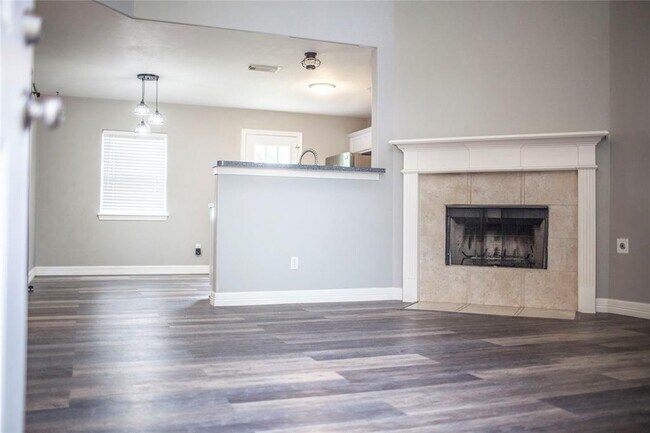 Building Photo - 1428 Kipp Ave