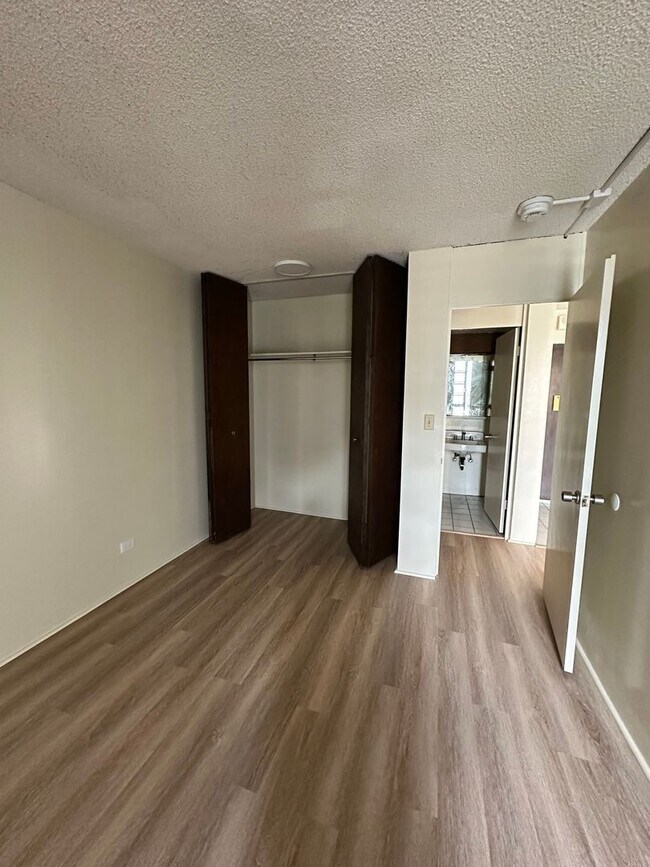 Foto del edificio - 1050 Kinau St