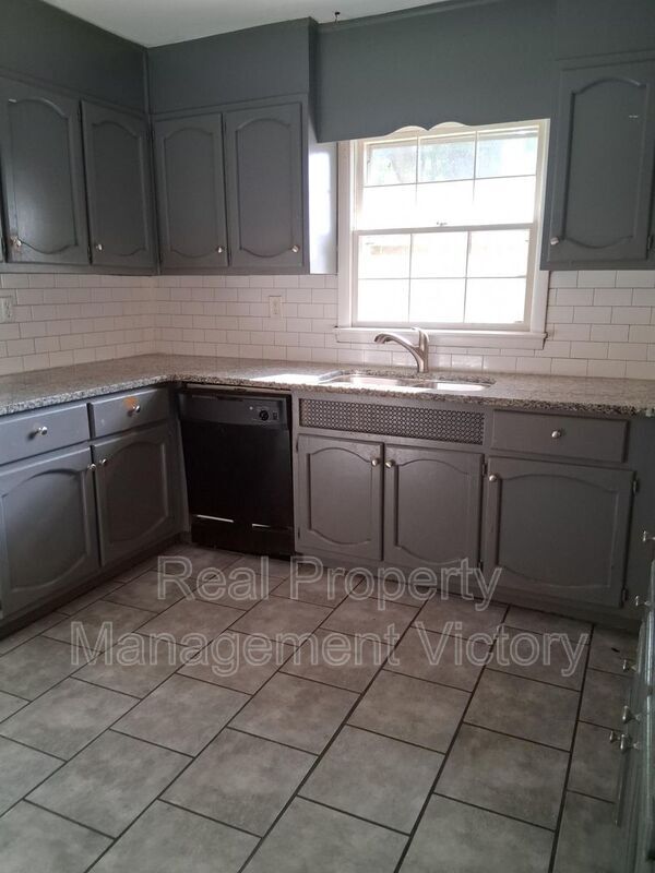 Foto del edificio - 817 Springlake Cir NE