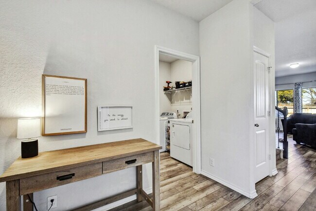 Building Photo - Spacious 4-Bedroom Rental in Trails at Culebra with Community Amenities