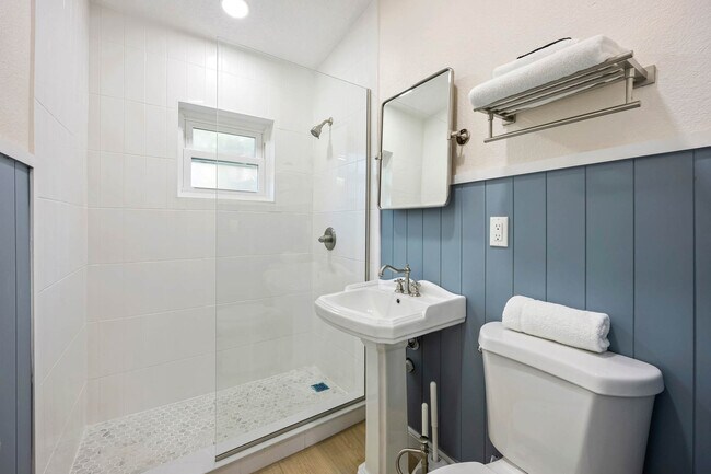 Foto del edificio - 637 S Orlando Ave