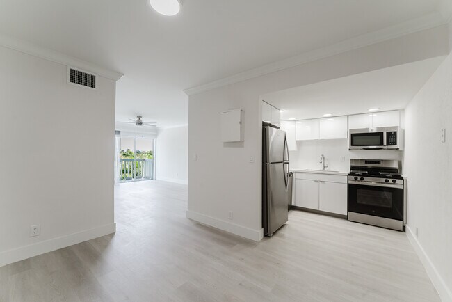 Foto del edificio - Deerfield East