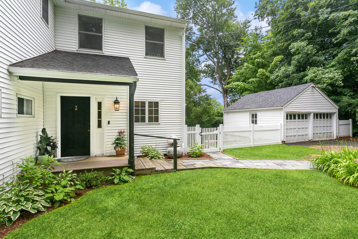 8 Sachem Trail, Westport, CT 06880 House Rental in Westport, CT