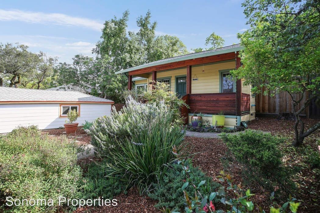 Primary Photo - 2 br, 1.5 bath House - 17537 Sunset Way