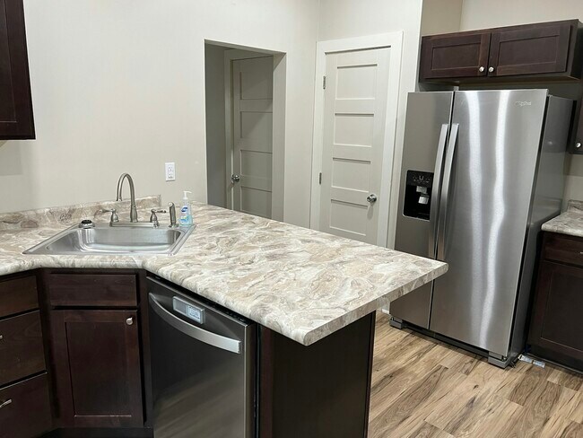 Foto del edificio - 107 N Berrien St