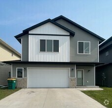 Building Photo - 1128 27th Ave W
