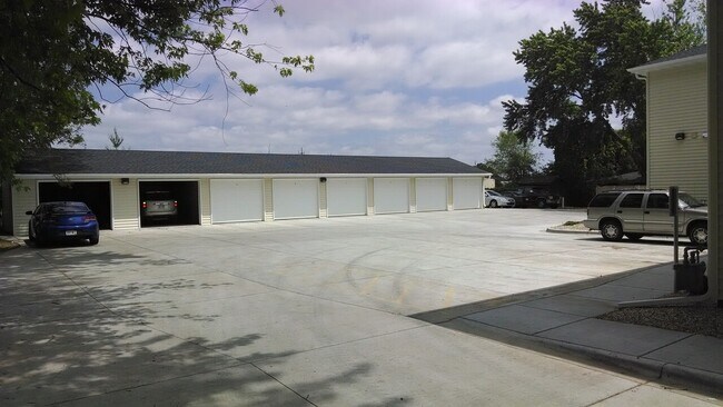 Building Photo - 1528 West Main Street