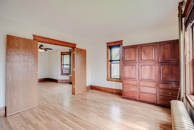 Foto del edificio - 1360 Dale St N