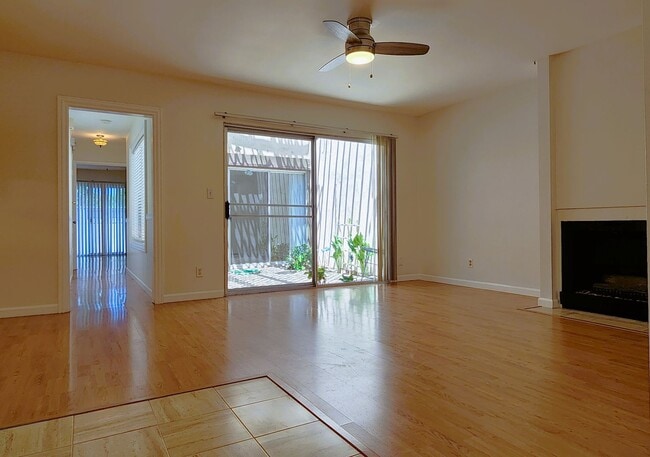 Building Photo - Rarely Available, Single-story, 2Bd 2Ba re...