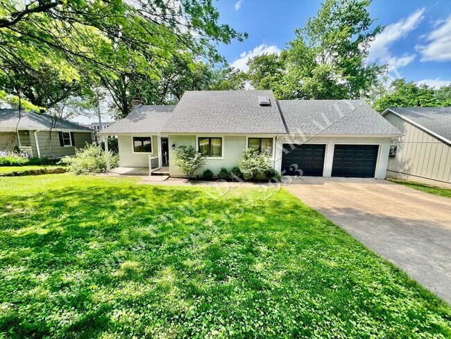 Foto del edificio - Beautiful UPDATED Ranch in Mission-Availab...