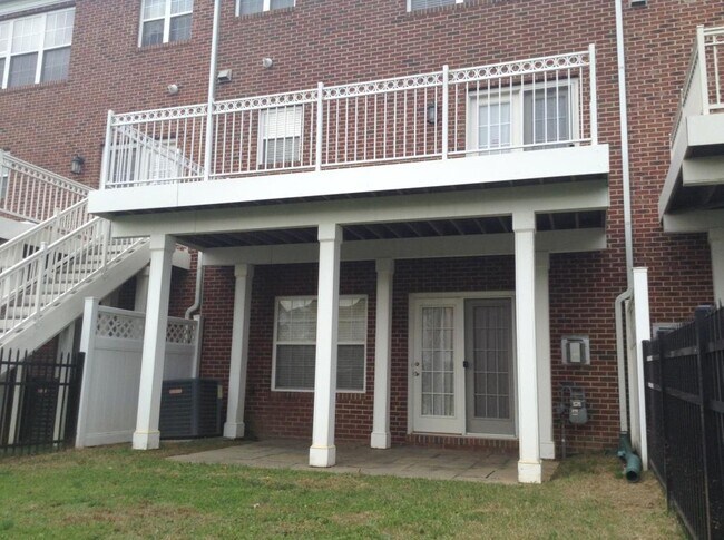 Building Photo - 14639 Argos Pl