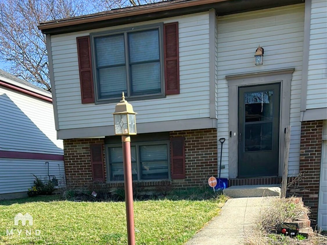 Primary Photo - 1600 Milington Way