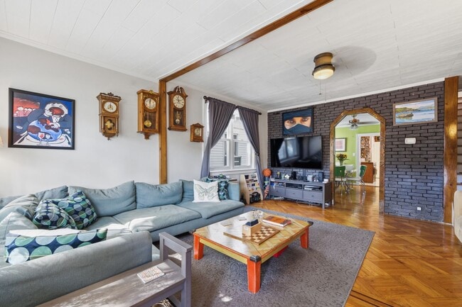 Photo - Fully Furnished Family Home in Glendale, NY