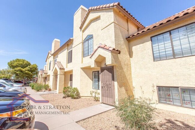 Building Photo - 455 S Mesa Dr