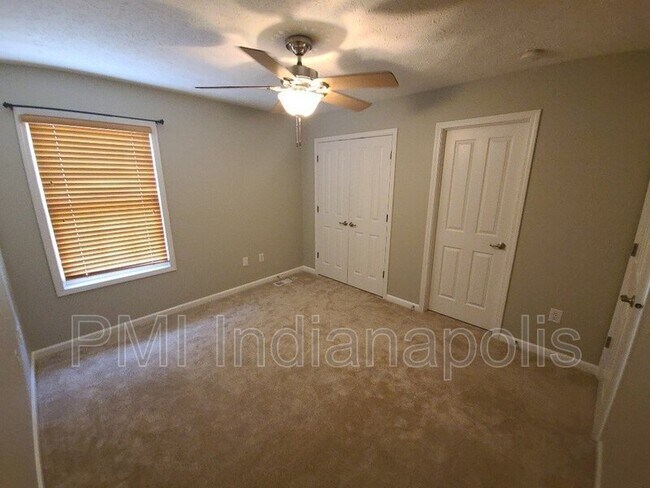 Building Photo - 11809 Ledgerock Ct