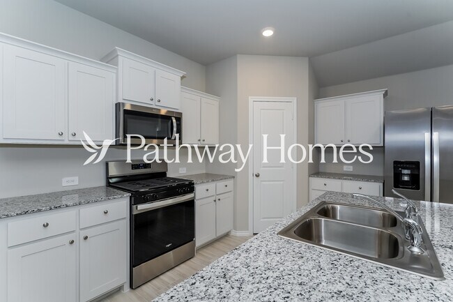 Foto del edificio - 8432 Hollymead Ln