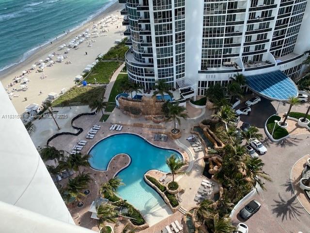 Building Photo - 18201 Collins Ave
