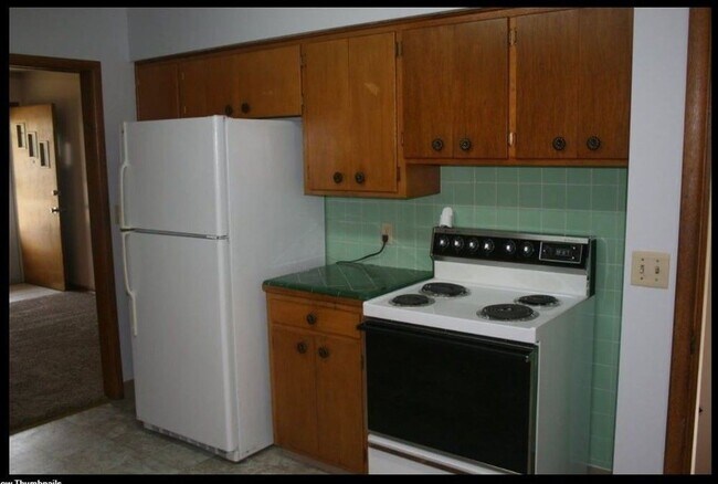 Building Photo - 1417 W Glass Ave