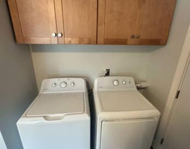 Building Photo - 2BR/1BA Duplex Near Japantown & Downtown S...