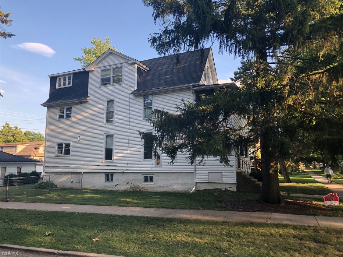 Primary Photo - 6867 N Ottawa Ave