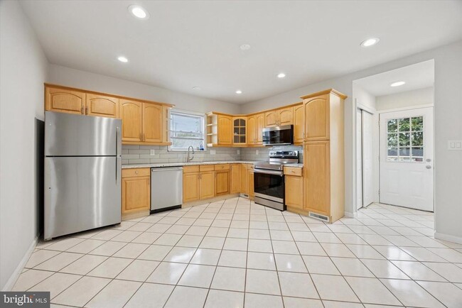 Foto del edificio - 271 Monroe St